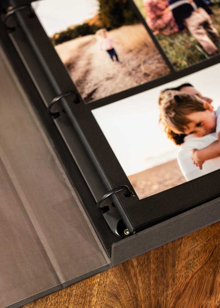 KAILA OUR LOVE STORY Black - Coffee Table Photo Album (60 Svarte Sider)