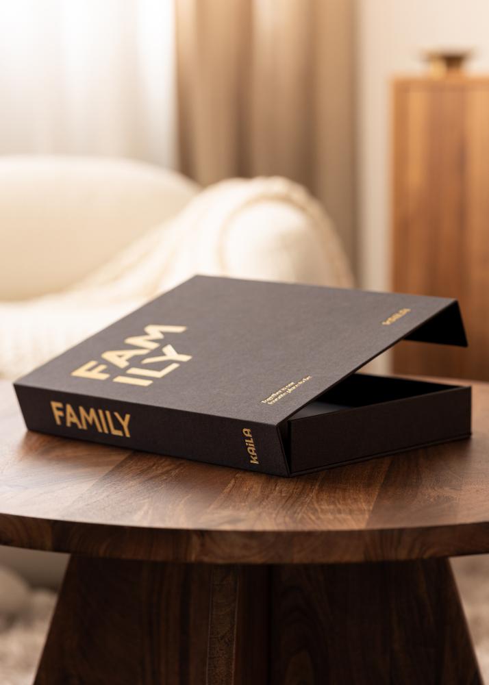 KAILA FAMILY Black - Coffee Table Photo Album (60 Svarte Sider)