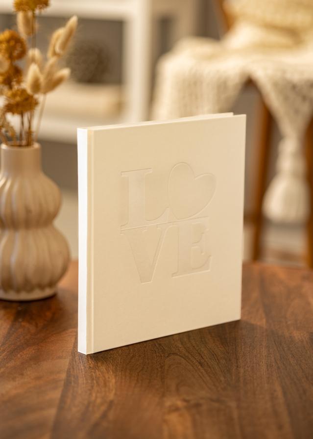 White Love Gjestebok - 23x25 cm (176 Hvite sider / 88 ark)